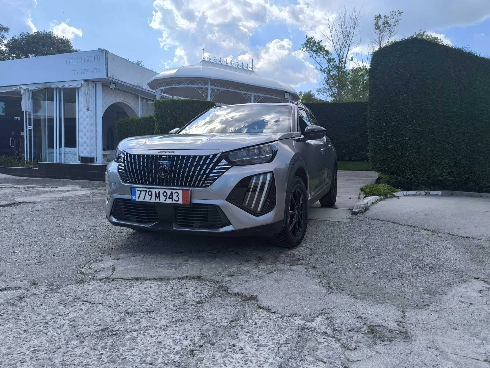Peugeot 2008 GT LINE, снимка 2 - Автомобили и джипове - 54691634