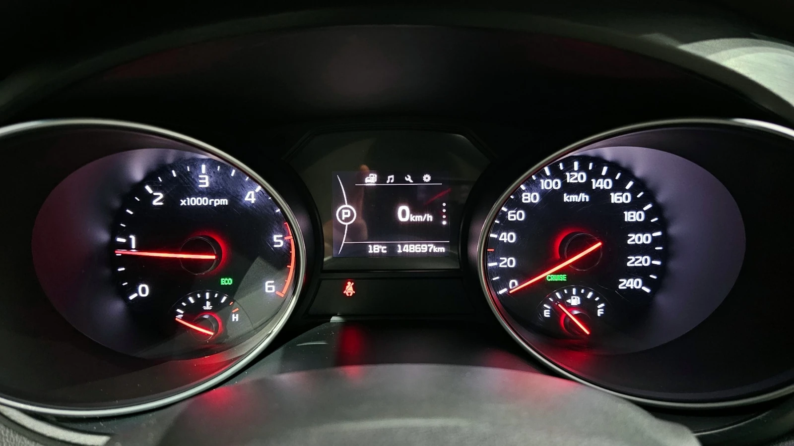 Kia Carnival * DIESEL* 9 МЕСТА* , снимка 7 - Автомобили и джипове - 54848088