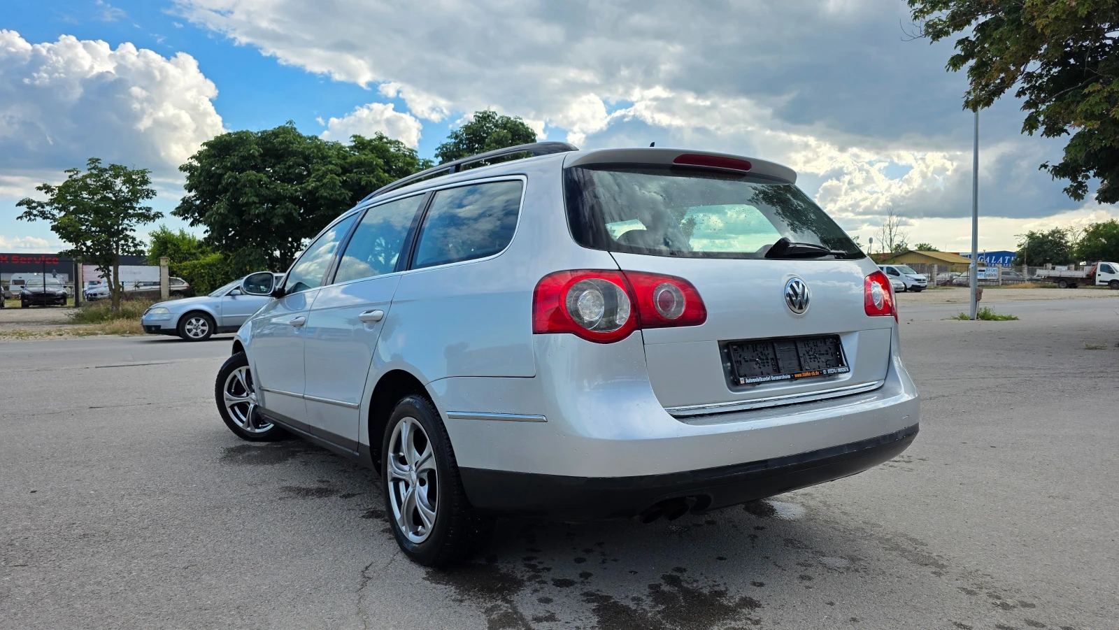 VW Passat УНИКАТ/АВТОМАТ, снимка 4 - Автомобили и джипове - 54906317