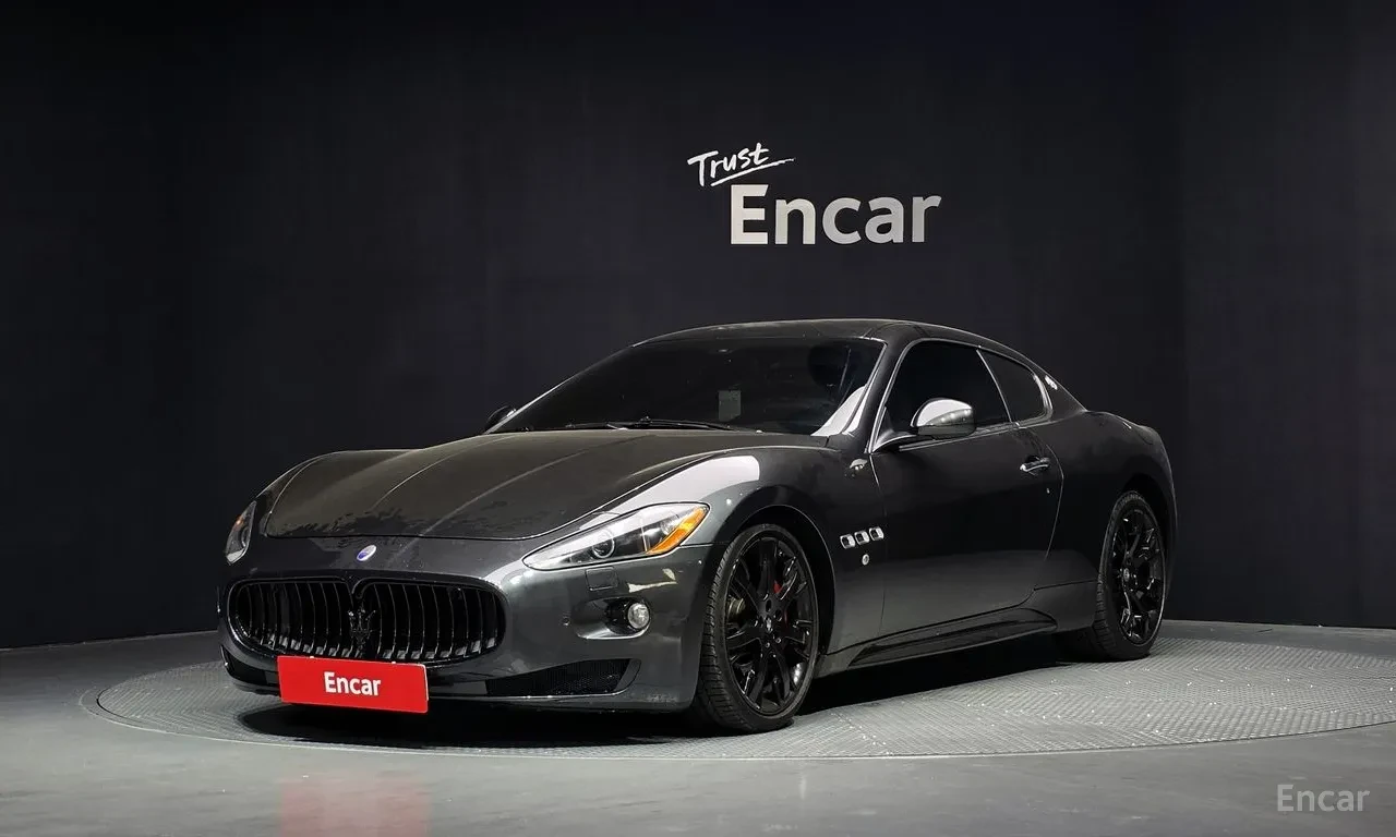 Maserati GranTurismo 4.7 V8