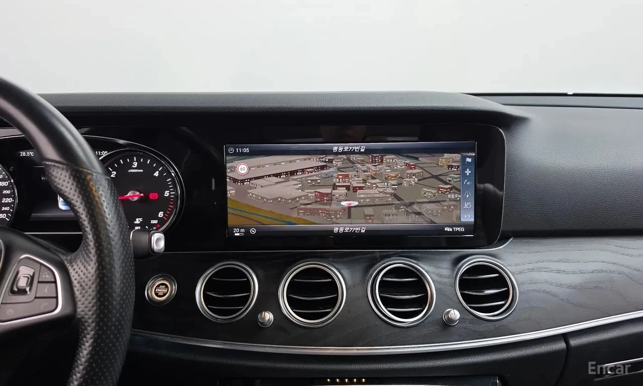 Mercedes-Benz E 220 * E220d Avantgarde * ЦЕНА ДО БГ, снимка 12 - Автомобили и джипове - 55841559