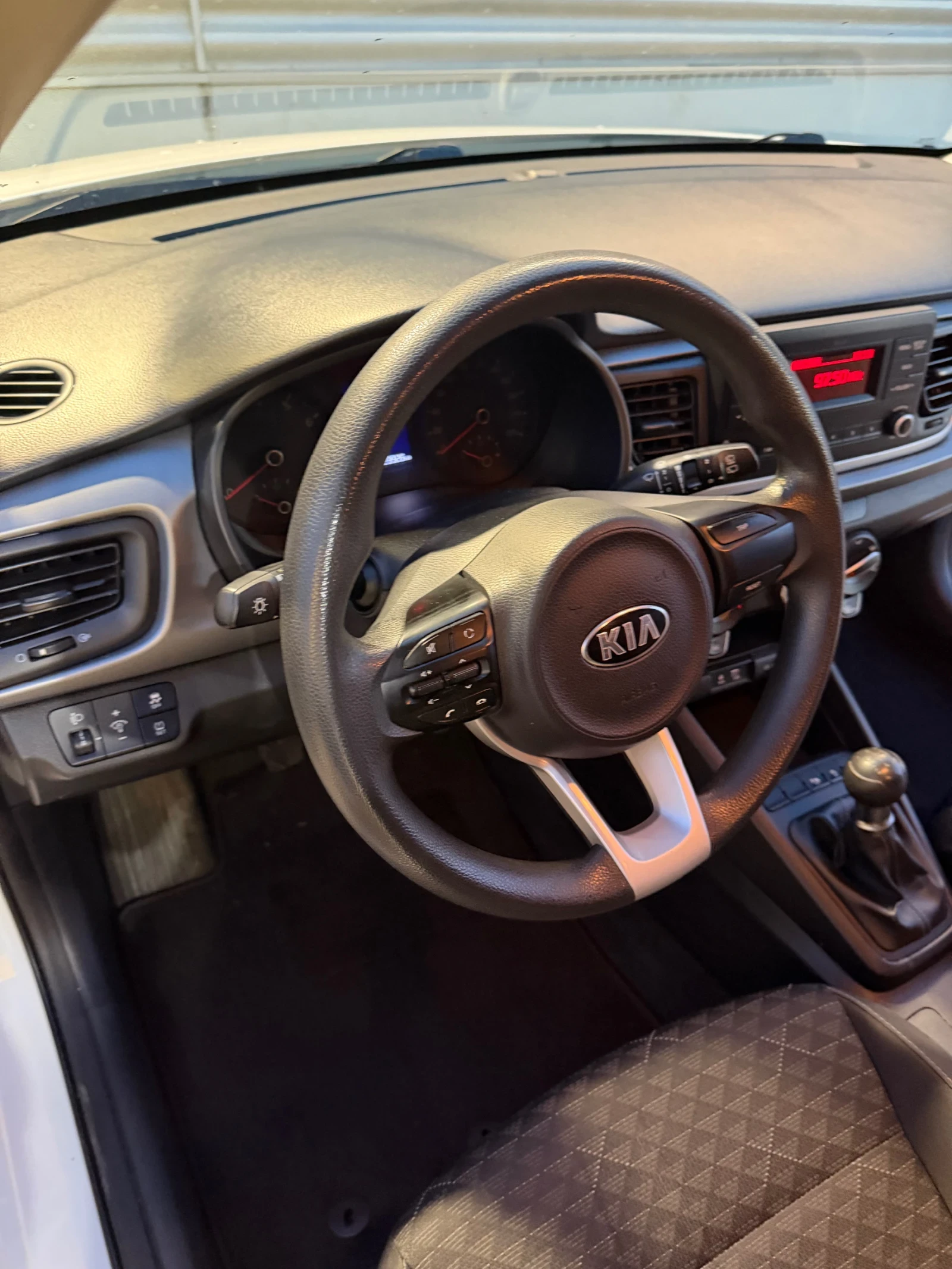 Kia Rio 1, 2, снимка 3 - Автомобили и джипове - 56011349