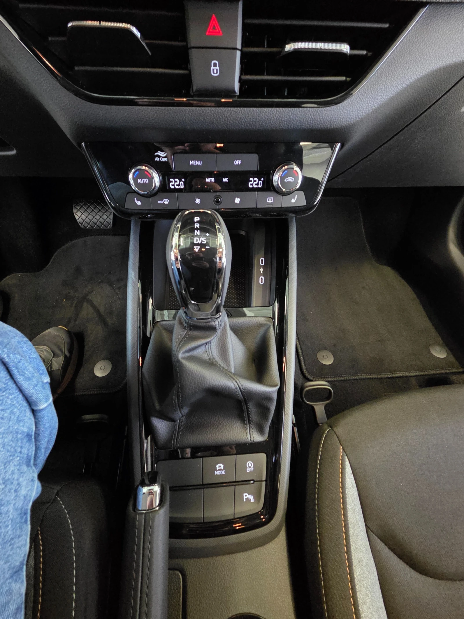 Skoda Scala Comfort /1.0 TSI / 7DSG, снимка 10 - Автомобили и джипове - 56065181