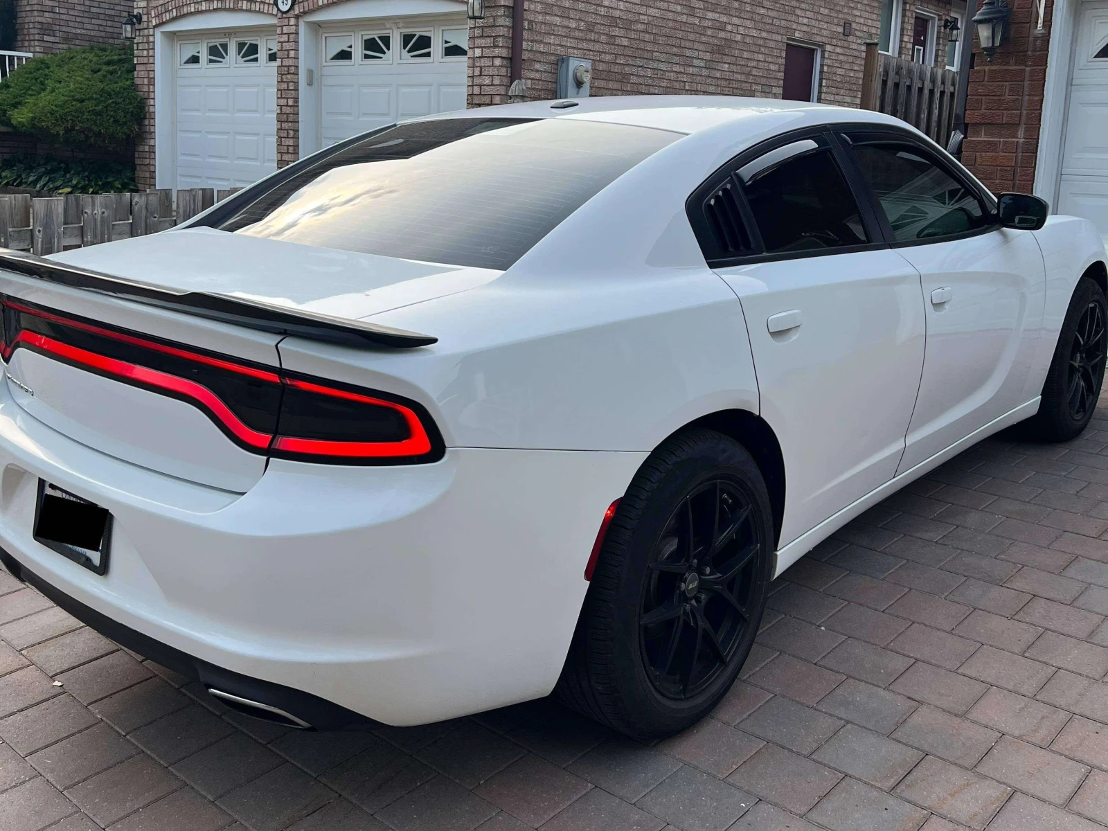 Dodge Charger * SXT AWD * CARFAX * ЦЕНА ДО БГ, снимка 4 - Автомобили и джипове - 56116327