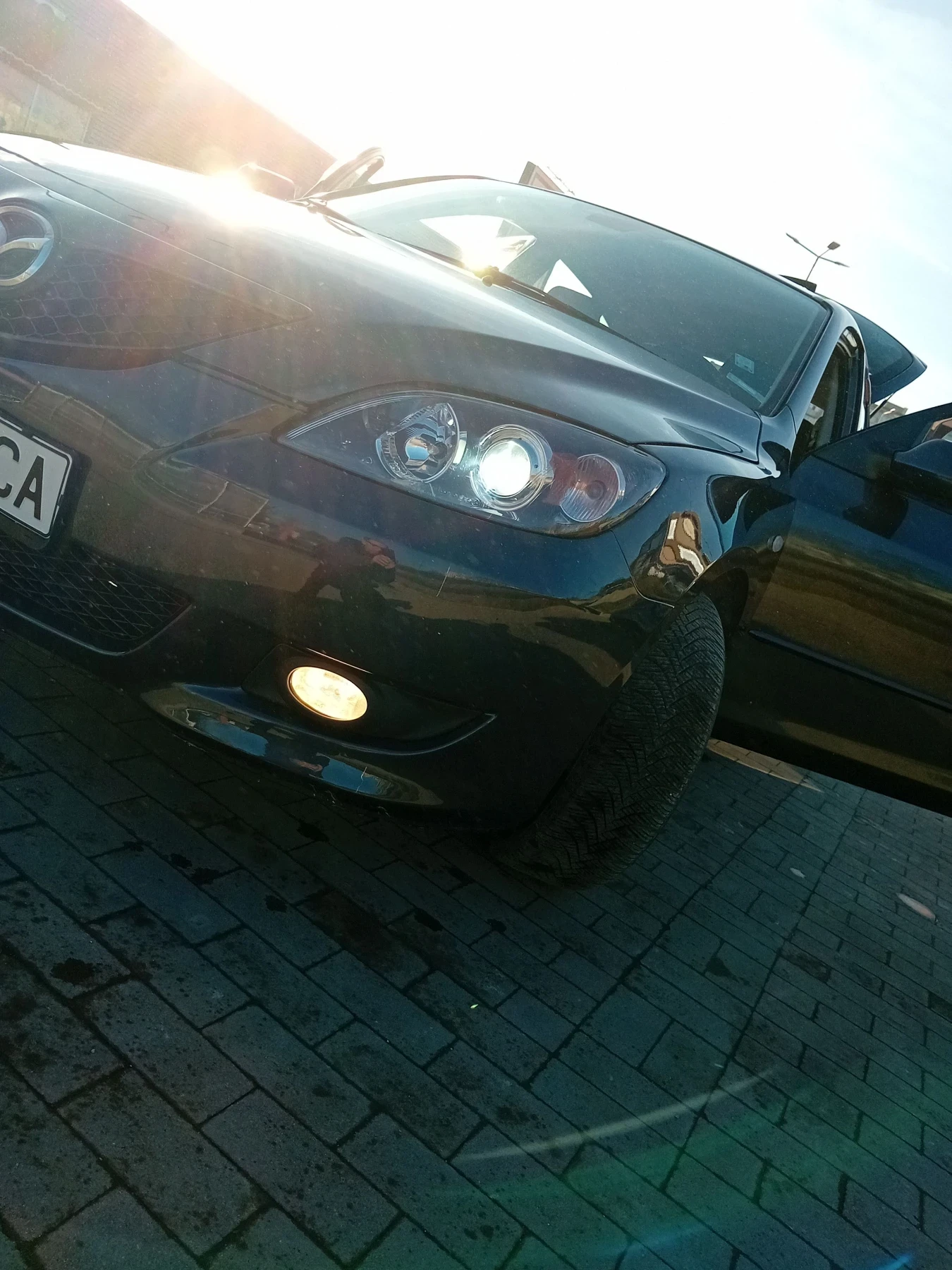 Mazda 3 1.6i ГАЗ КЛИМАТРОНИК, снимка 10 - Автомобили и джипове - 56138550