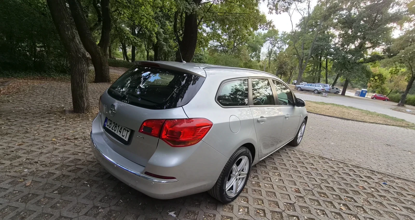 Opel Astra 1.6 CDTI  110к.с, SPORTS TOURER, 2015 год., снимка 6 - Автомобили и джипове - 56191421