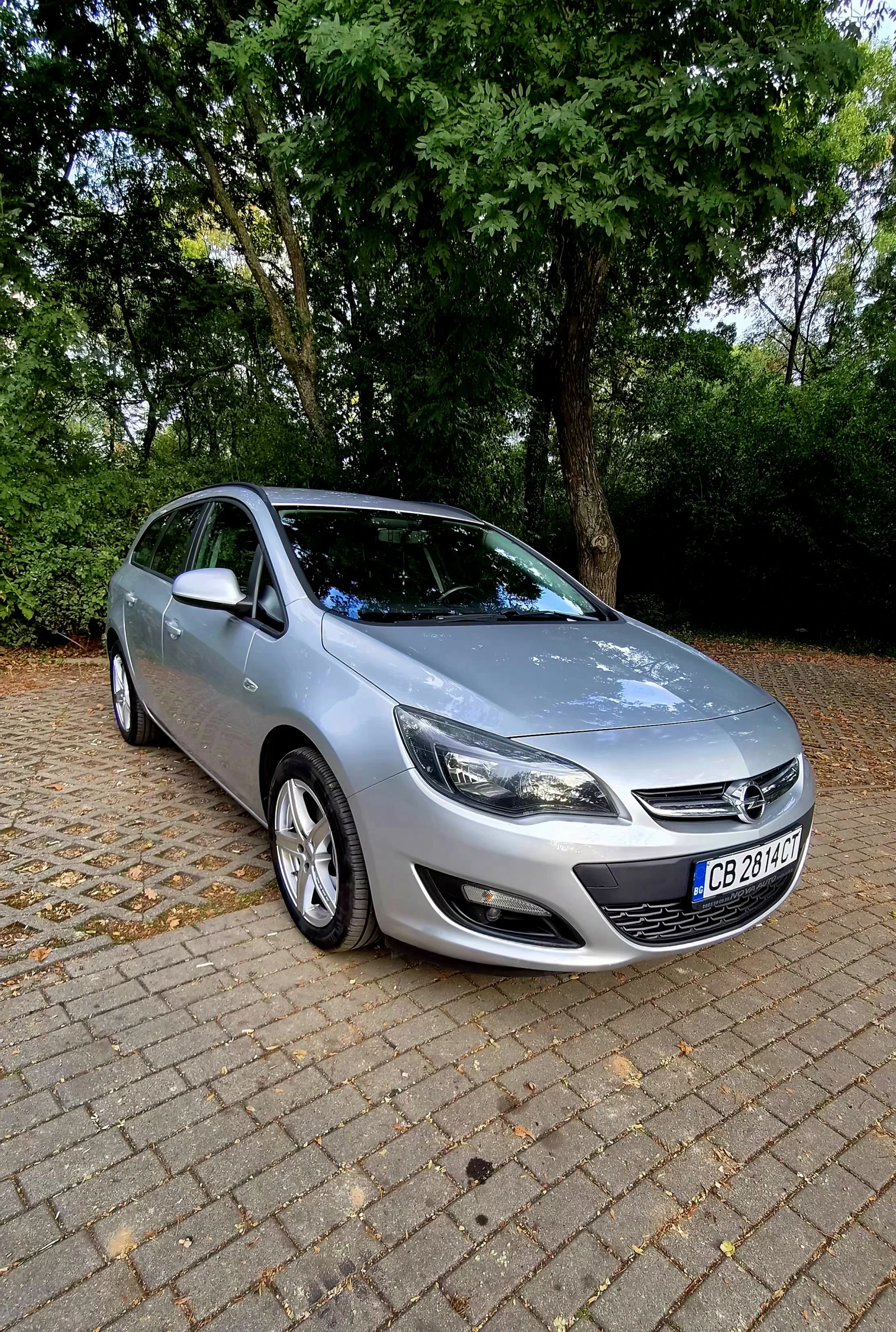 Opel Astra 1.6 CDTI  110к.с, SPORTS TOURER, 2015 год., снимка 2 - Автомобили и джипове - 56191421