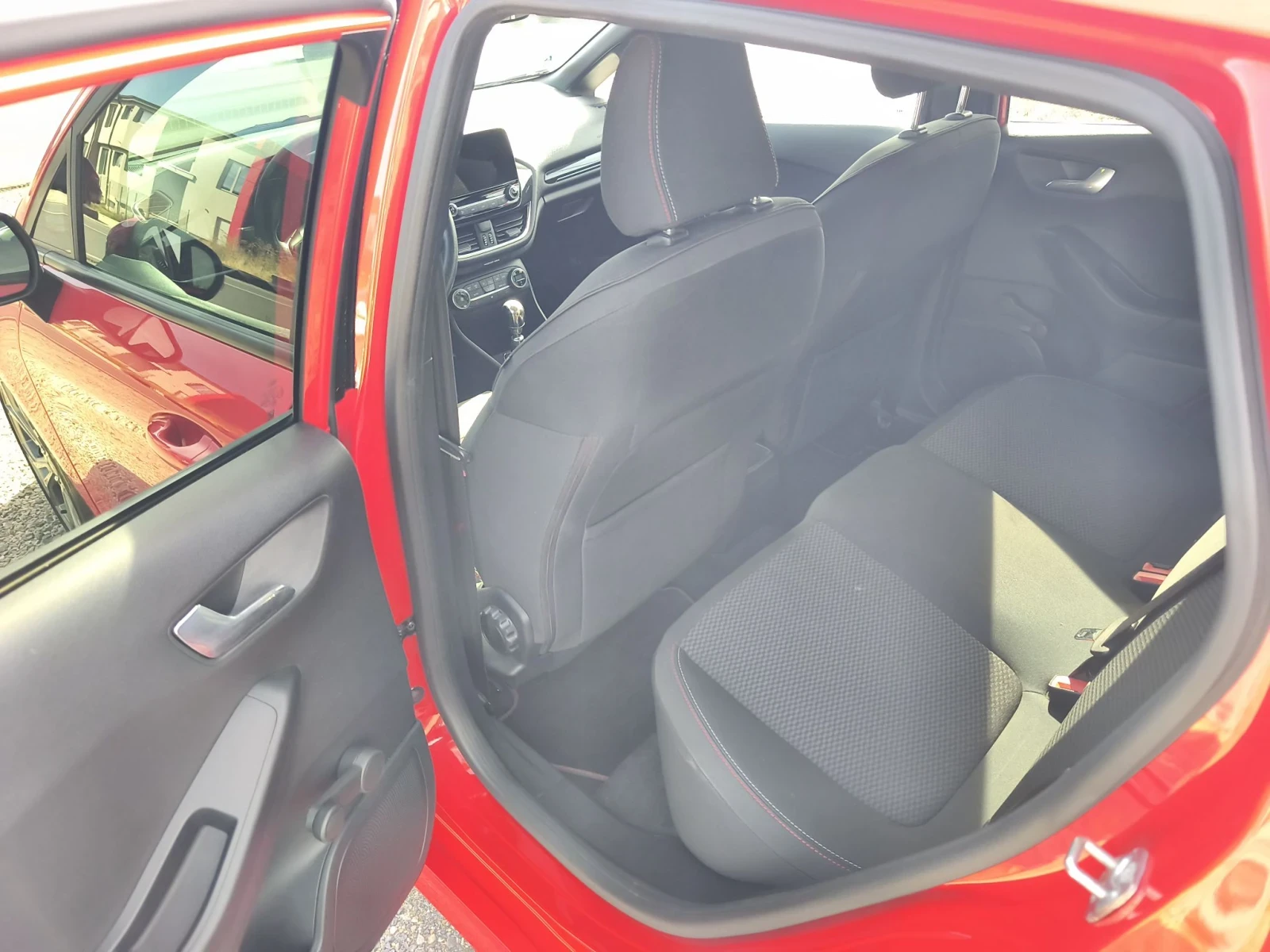 Ford Fiesta ST-LINE , снимка 9 - Автомобили и джипове - 56346439