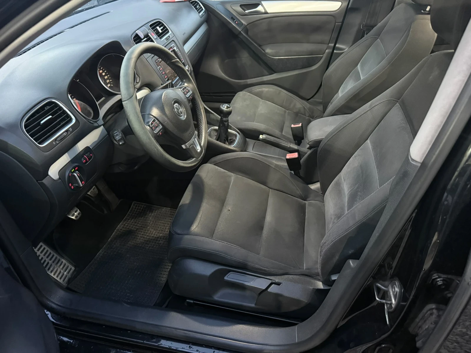 VW Golf, снимка 8 - Автомобили и джипове - 56453482