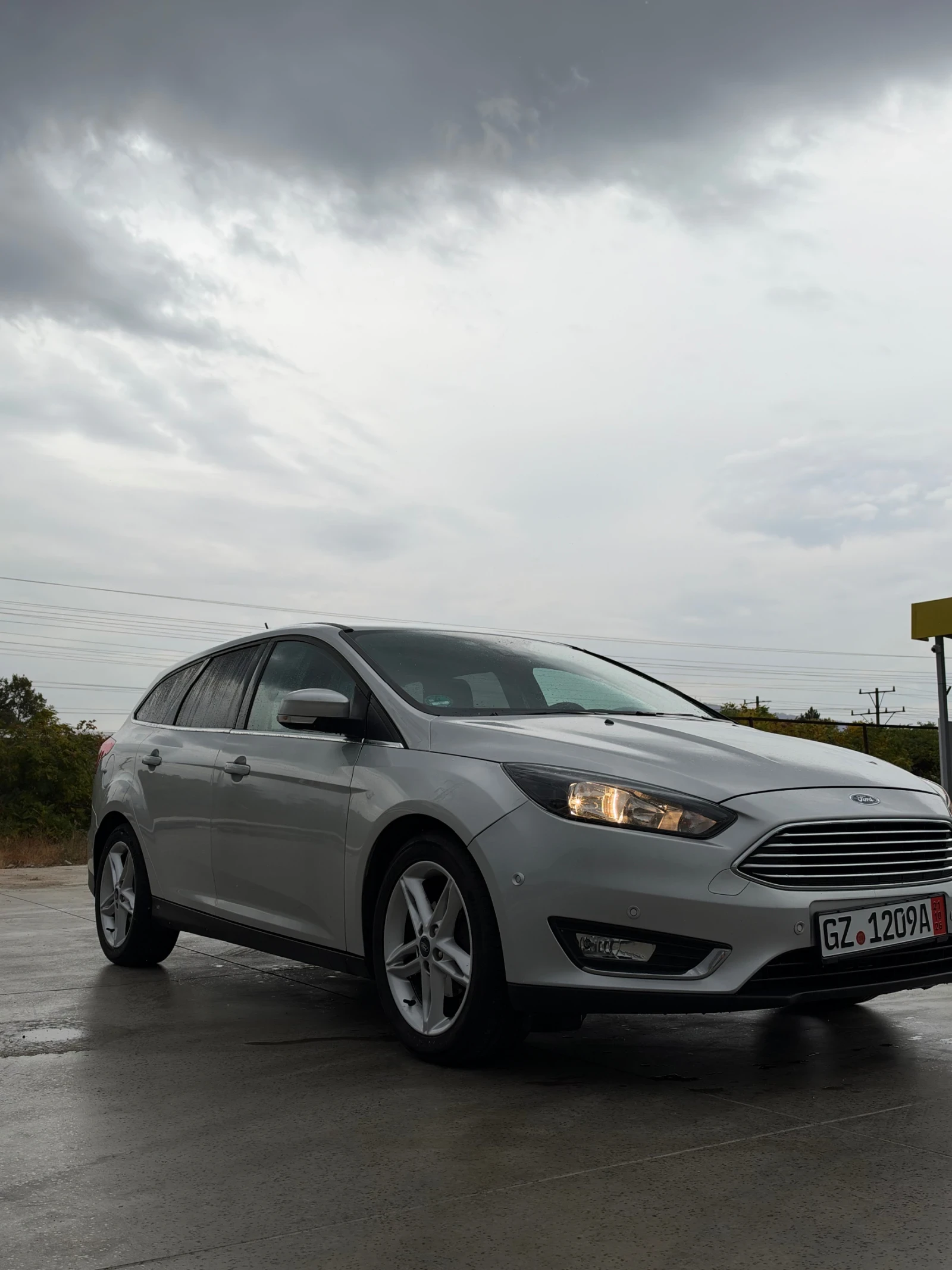 Ford Focus Turnier TITANIUM FULL, снимка 2 - Автомобили и джипове - 56458944