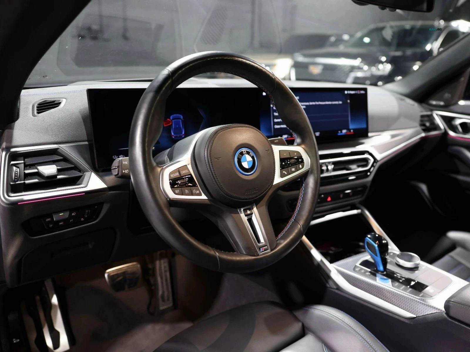BMW i4, снимка 13 - Автомобили и джипове - 56688737
