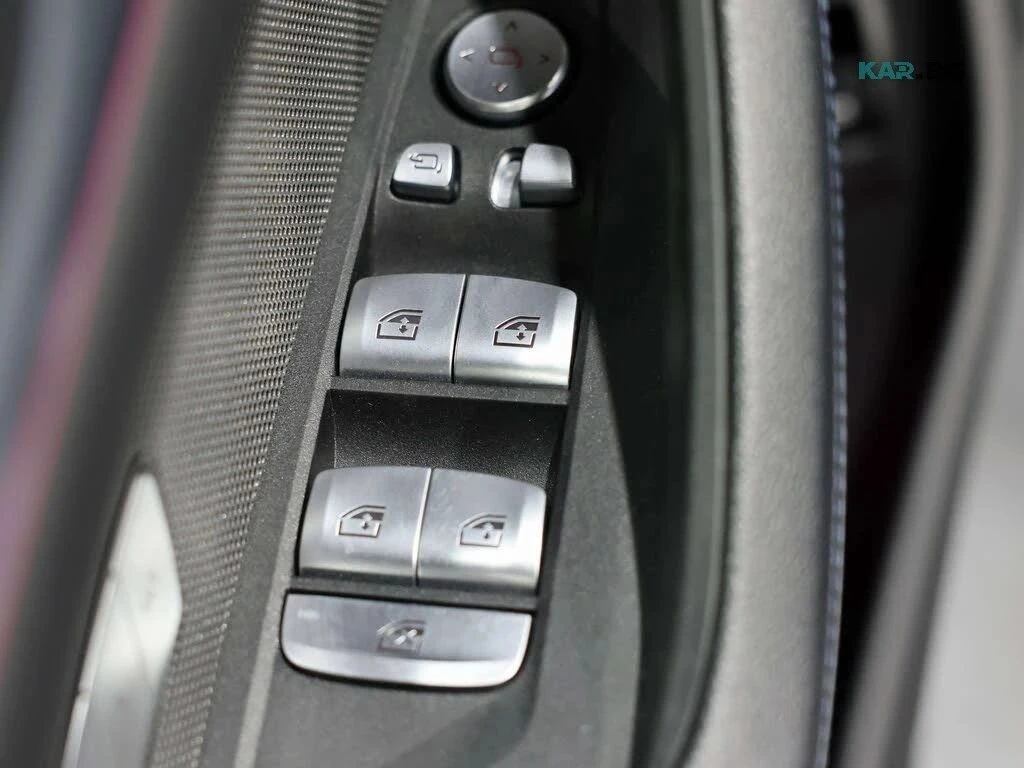 BMW i4, снимка 9 - Автомобили и джипове - 56688737