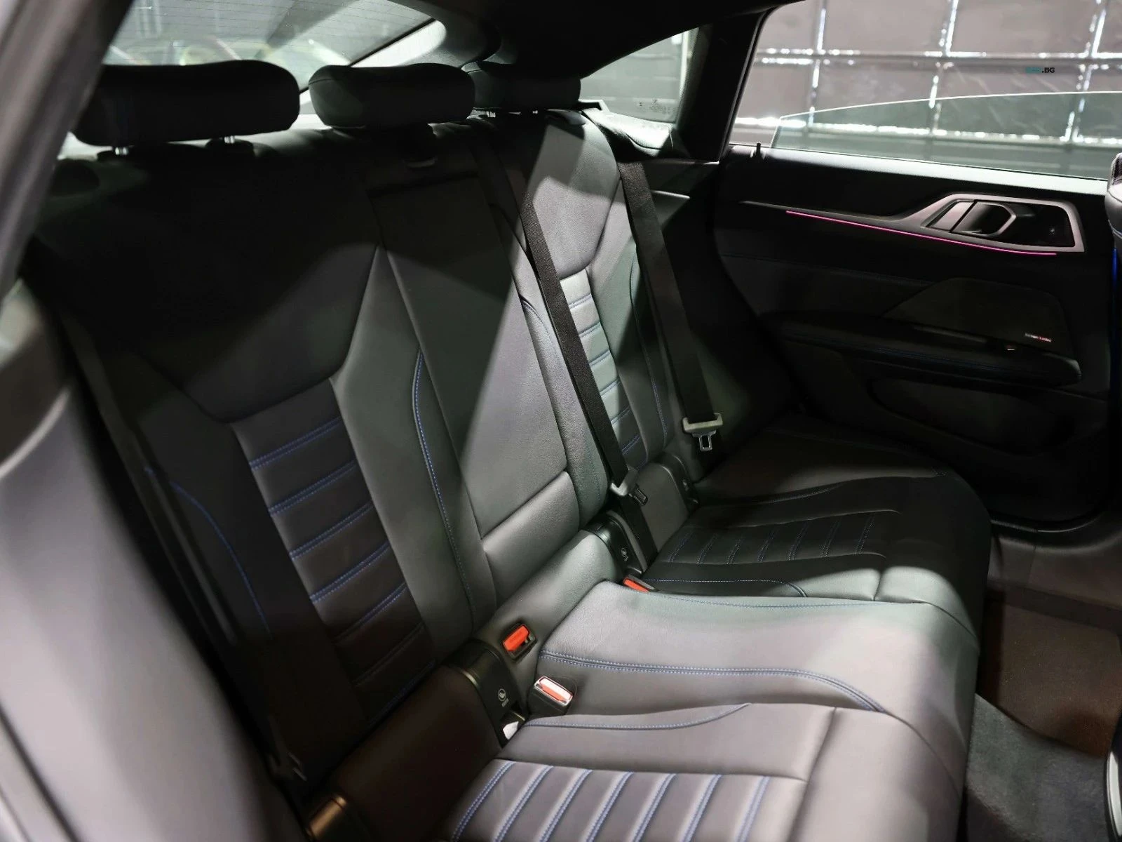 BMW i4, снимка 16 - Автомобили и джипове - 56688737