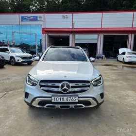 Mercedes-Benz GLC 300 AMG* LINE* ДИГИТАЛНО* ТАБЛО* 360КАМЕРА* ДИСТРОНИК*, снимка 6