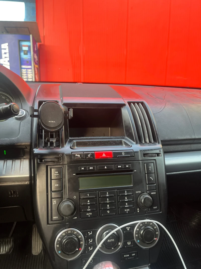 Land Rover Freelander, снимка 11 - Автомобили и джипове - 49192238