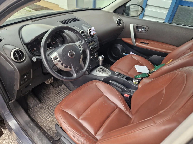 Nissan Qashqai 2.0 4Х4 Автомат., снимка 12 - Автомобили и джипове - 49458537