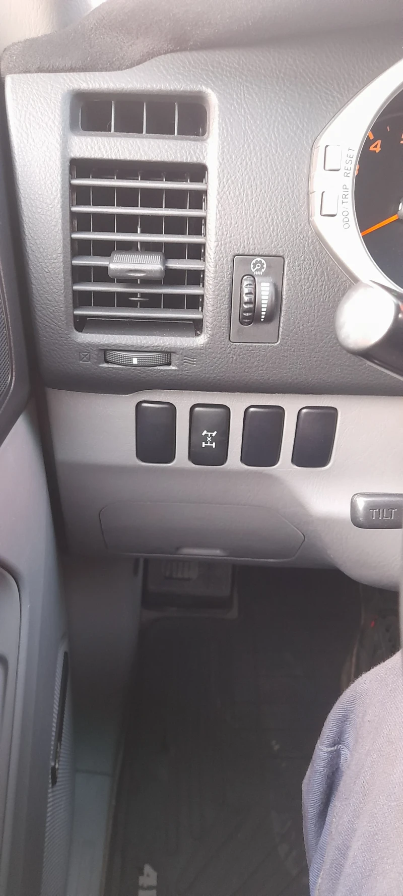 Toyota 4runner Sport Edition V8, снимка 14 - Автомобили и джипове - 52633363