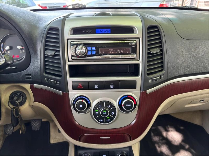 Hyundai Santa fe 2.2d-4x4* * * , снимка 12 - Автомобили и джипове - 50657576