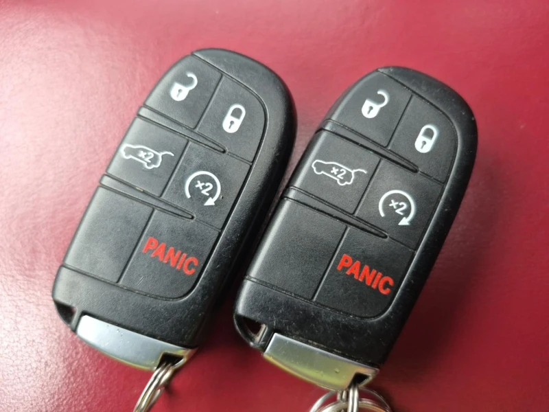 Dodge Durango R/T* Обдух* Distronic* Подгреви* 7местна, снимка 6 - Автомобили и джипове - 52317765