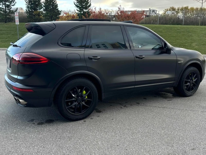 Porsche Cayenne * S E Hybrid * CARFAX * БЕЗ ПЪРВОНАЧАЛНА ВНОСКА, снимка 3 - Автомобили и джипове - 52806981
