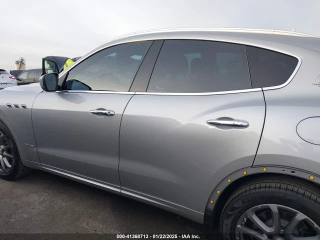 Maserati Levante, снимка 15 - Автомобили и джипове - 49229821