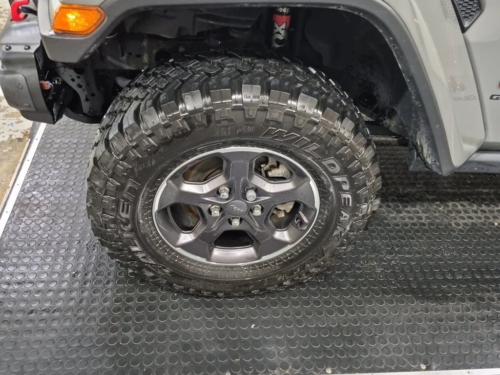 Jeep Gladiator * RUBICON CREW CAB SHORT BED * CARFAX *   | Mobile.bg   15