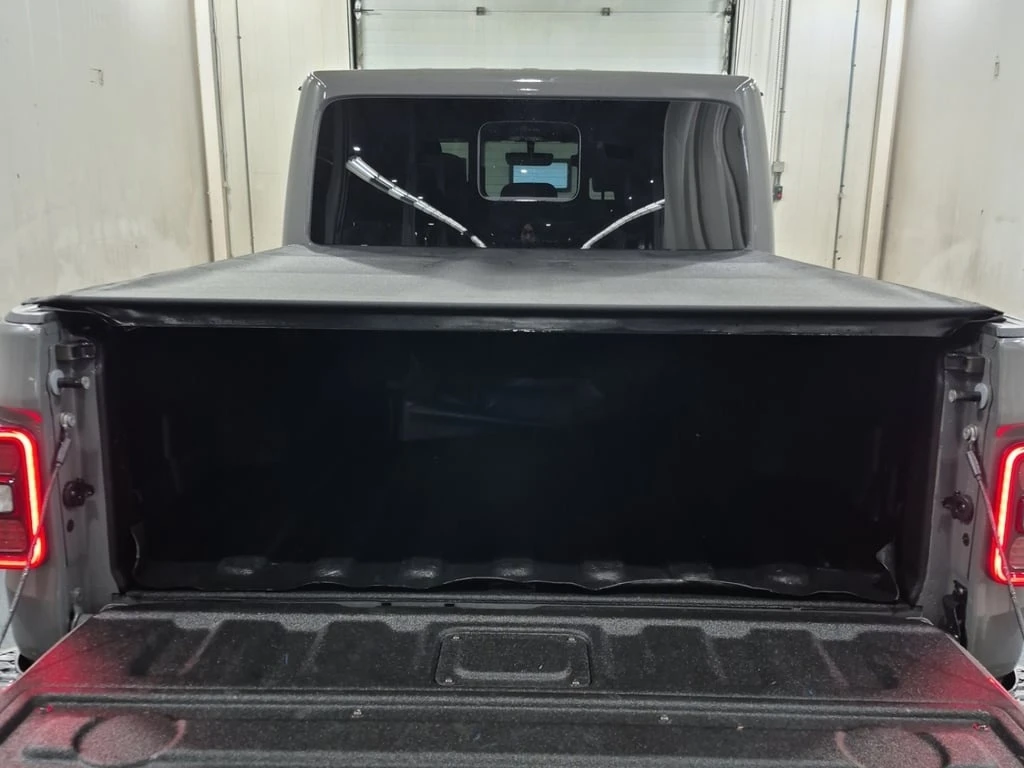 Jeep Gladiator * RUBICON CREW CAB SHORT BED * CARFAX *   | Mobile.bg   14