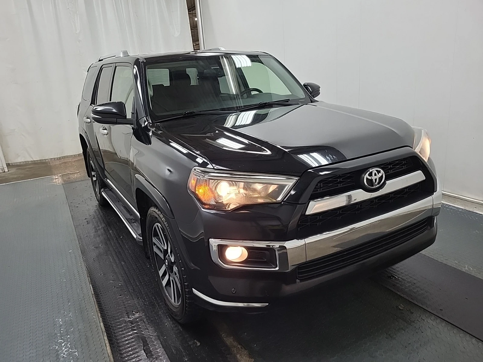 Toyota 4runner LIMITED * 4.0 V6 * AWD * БЕЗ ИНЦИДЕНТИ * , снимка 2 - Автомобили и джипове - 54971899