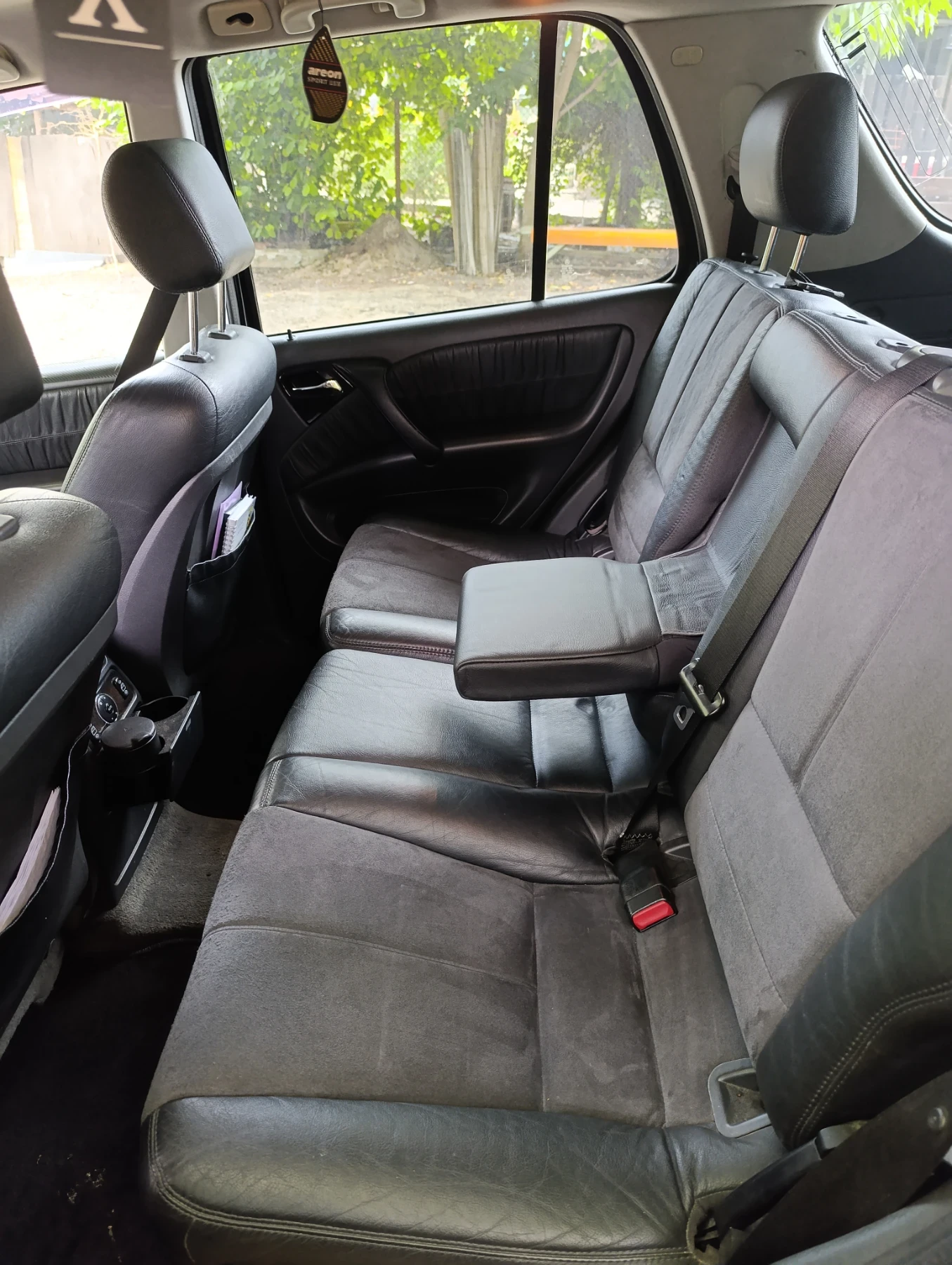 Mercedes-Benz ML 270, снимка 7 - Автомобили и джипове - 55061323