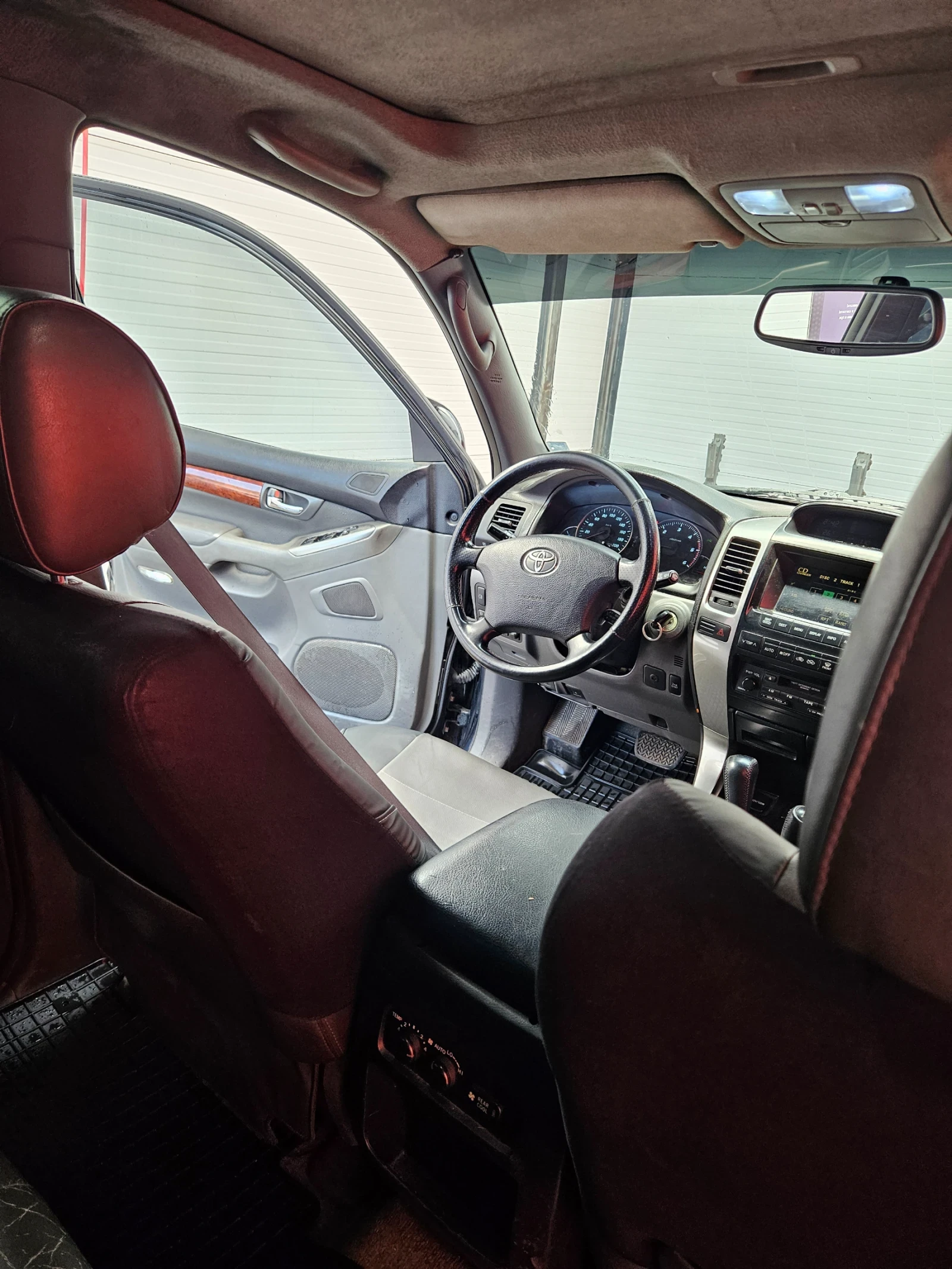 Toyota Land cruiser J 120 без ръжда бартер, снимка 17 - Автомобили и джипове - 55504227