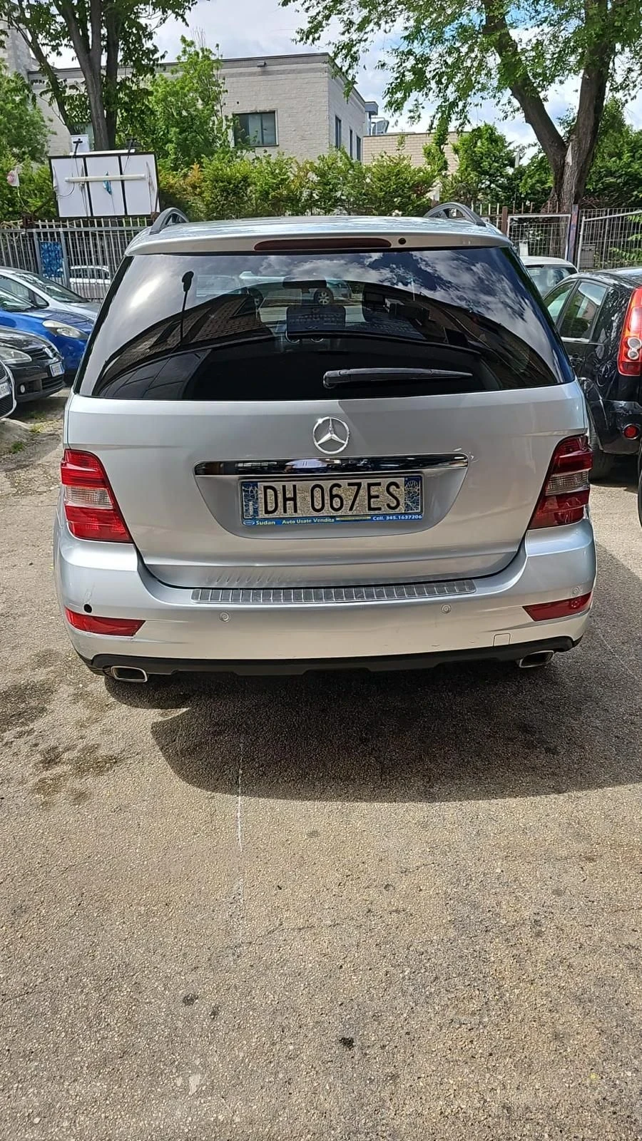 Mercedes-Benz ML 320, снимка 4 - Автомобили и джипове - 56185618