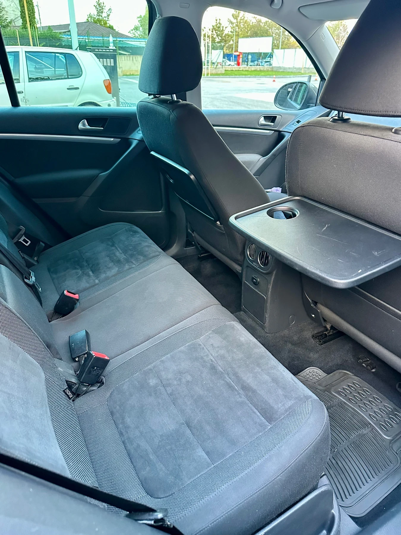 VW Tiguan 2.0tdi 4 motion, снимка 9 - Автомобили и джипове - 56600263