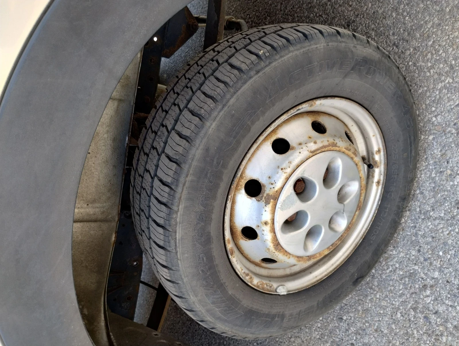 Iveco Daily 2.3, снимка 11 - Бусове и автобуси - 54233533