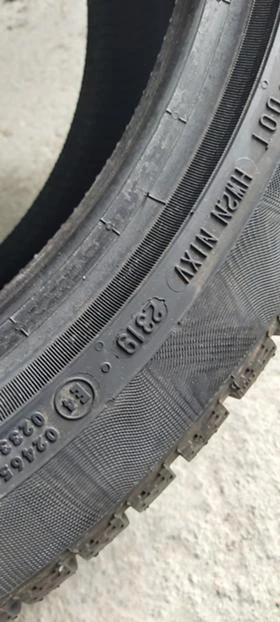 Гуми Зимни 255/40R18, снимка 7