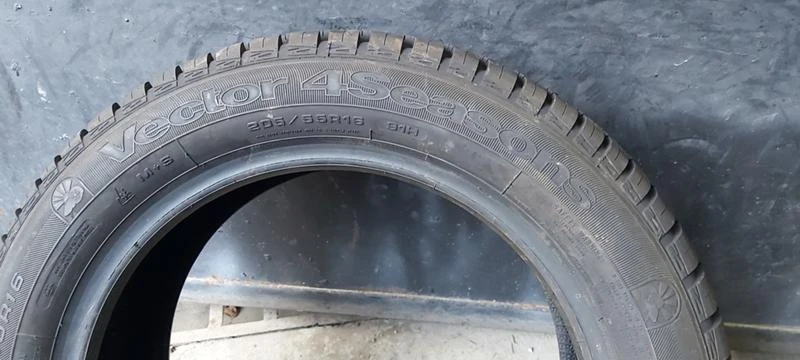 Гуми Всесезонни 205/55R16, снимка 4 - Гуми и джанти - 34707536