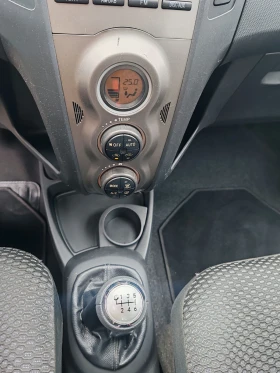 Toyota Yaris 1.3 Face Lift 6 Скорости , снимка 9