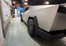 Tesla Cybertruck * AWD * ПОДГРЕВ* КЕЙЛЕС* , снимка 17