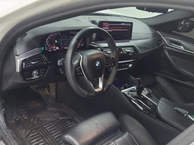 BMW 530 XDRIVE * FACELIFT * SOFT CLOSE * CARFAX * , снимка 8