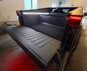 Tesla Cybertruck * AWD * ПОДГРЕВ* КЕЙЛЕС*  | Auto.bg — изображение 12