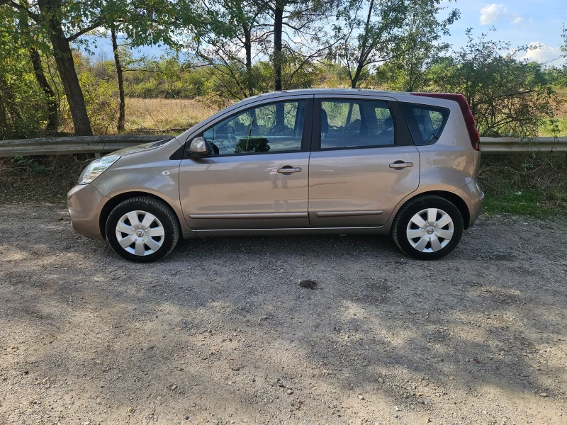 Nissan Note 1.6 Benzin AUTOMAT, снимка 2 - Автомобили и джипове - 47369624