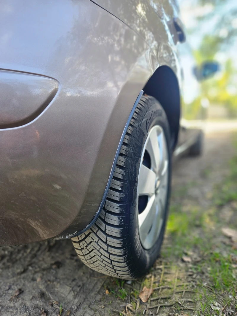 Nissan Note 1.6 Benzin AUTOMAT, снимка 6 - Автомобили и джипове - 47369624