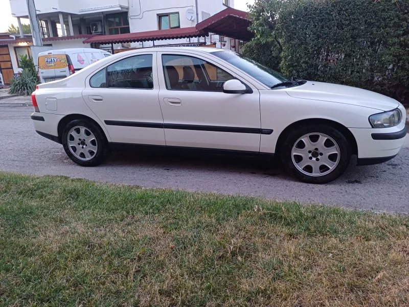 Volvo S60 2.4t, снимка 6 - Автомобили и джипове - 47503602