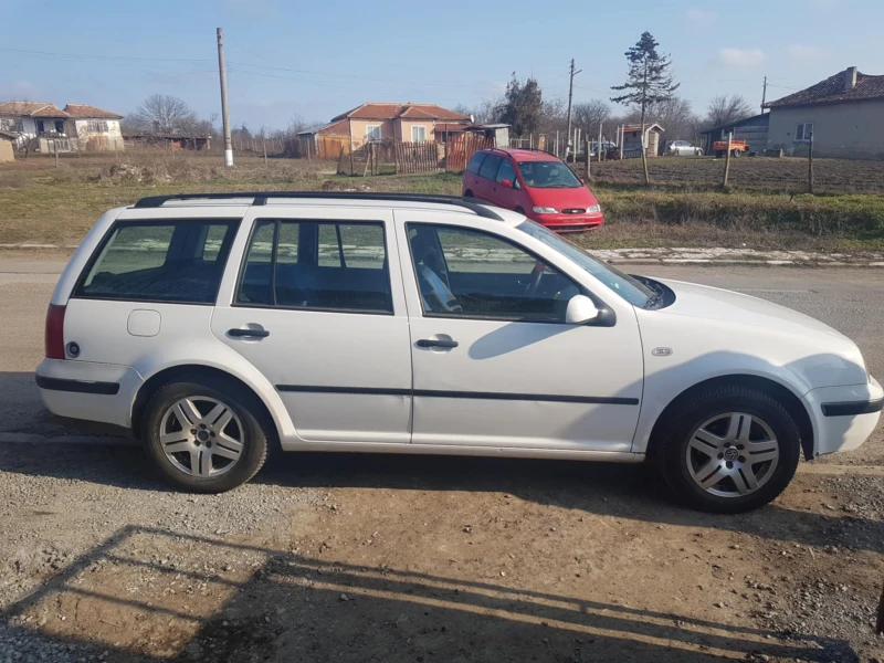 VW Golf метан, снимка 4 - Автомобили и джипове - 49005959