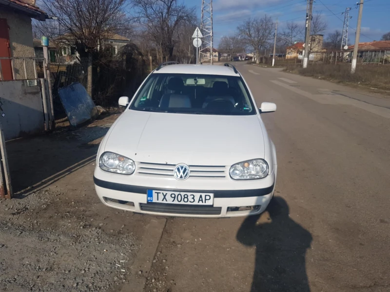 VW Golf метан, снимка 1 - Автомобили и джипове - 49005959