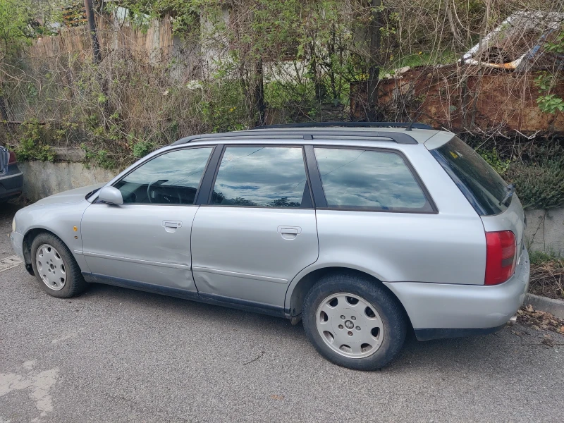 Audi A4 1.8 LPG, снимка 4 - Автомобили и джипове - 52247471
