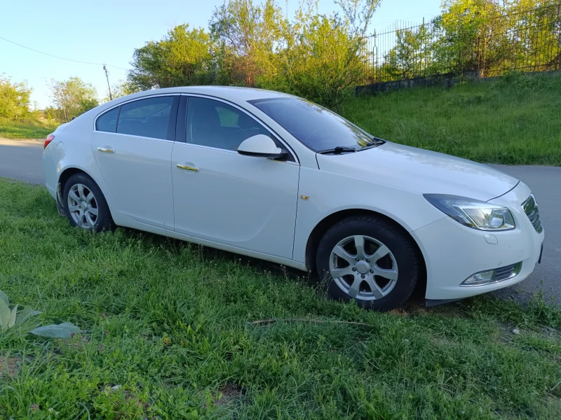 Opel Insignia, снимка 5 - Автомобили и джипове - 52475018