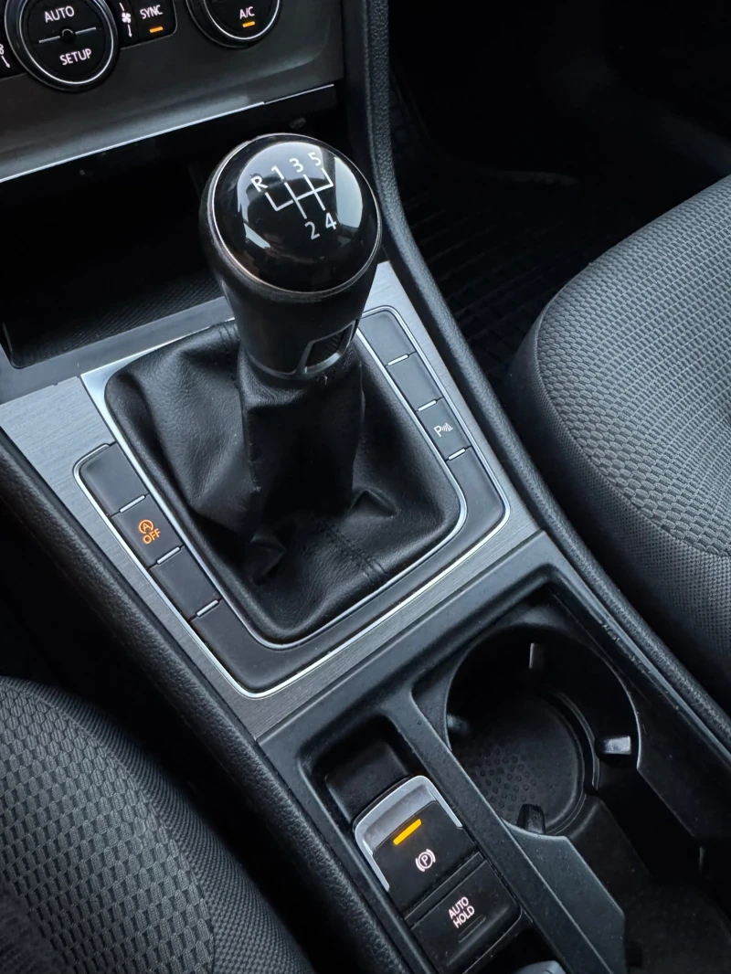 VW Golf 7* 1.6TDI* BLUEMOTION* TOP!!, снимка 14 - Автомобили и джипове - 51139285