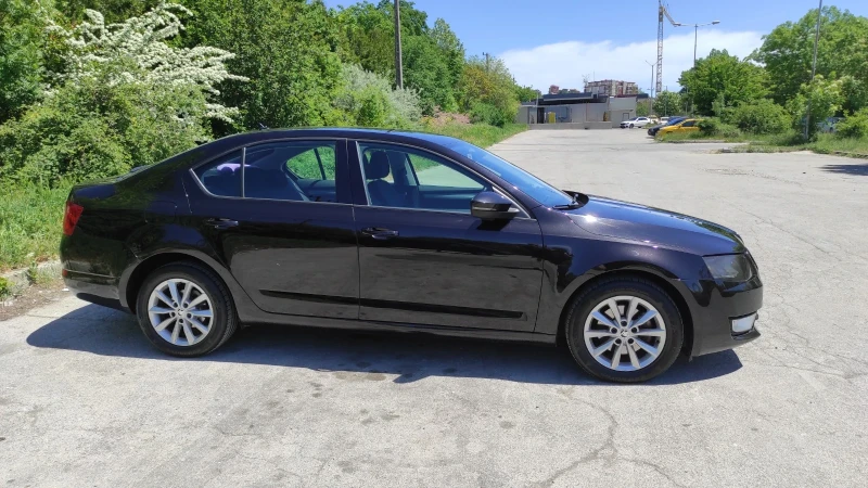 Skoda Octavia, снимка 5 - Автомобили и джипове - 52202753