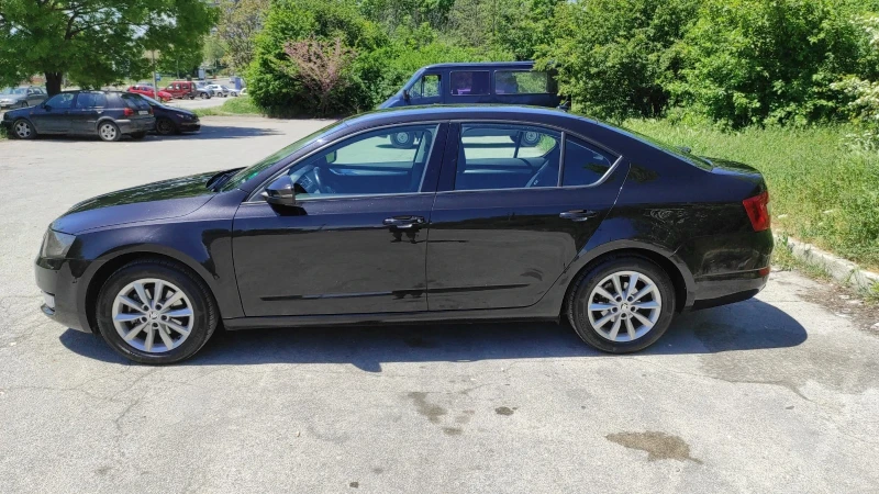 Skoda Octavia, снимка 6 - Автомобили и джипове - 52202753