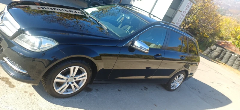 Mercedes-Benz C 200, снимка 3 - Автомобили и джипове - 52278294